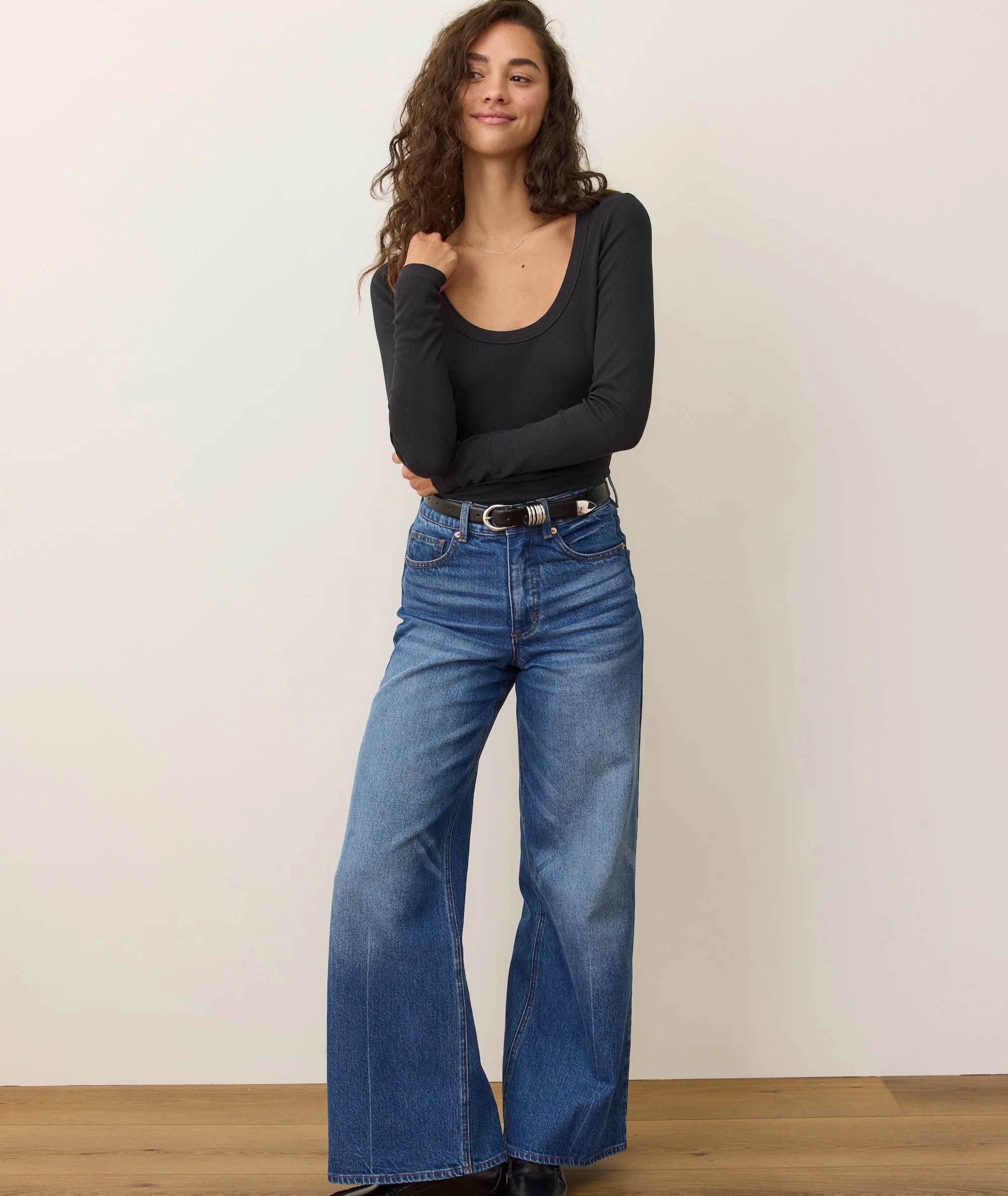 Lexi Rib Sun-In Longsleeve Scoop Tee - Image 6