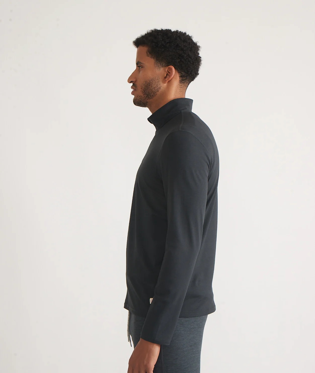 Men's Re-Spun Sport Quarter Zip in Charcoal - Image 3